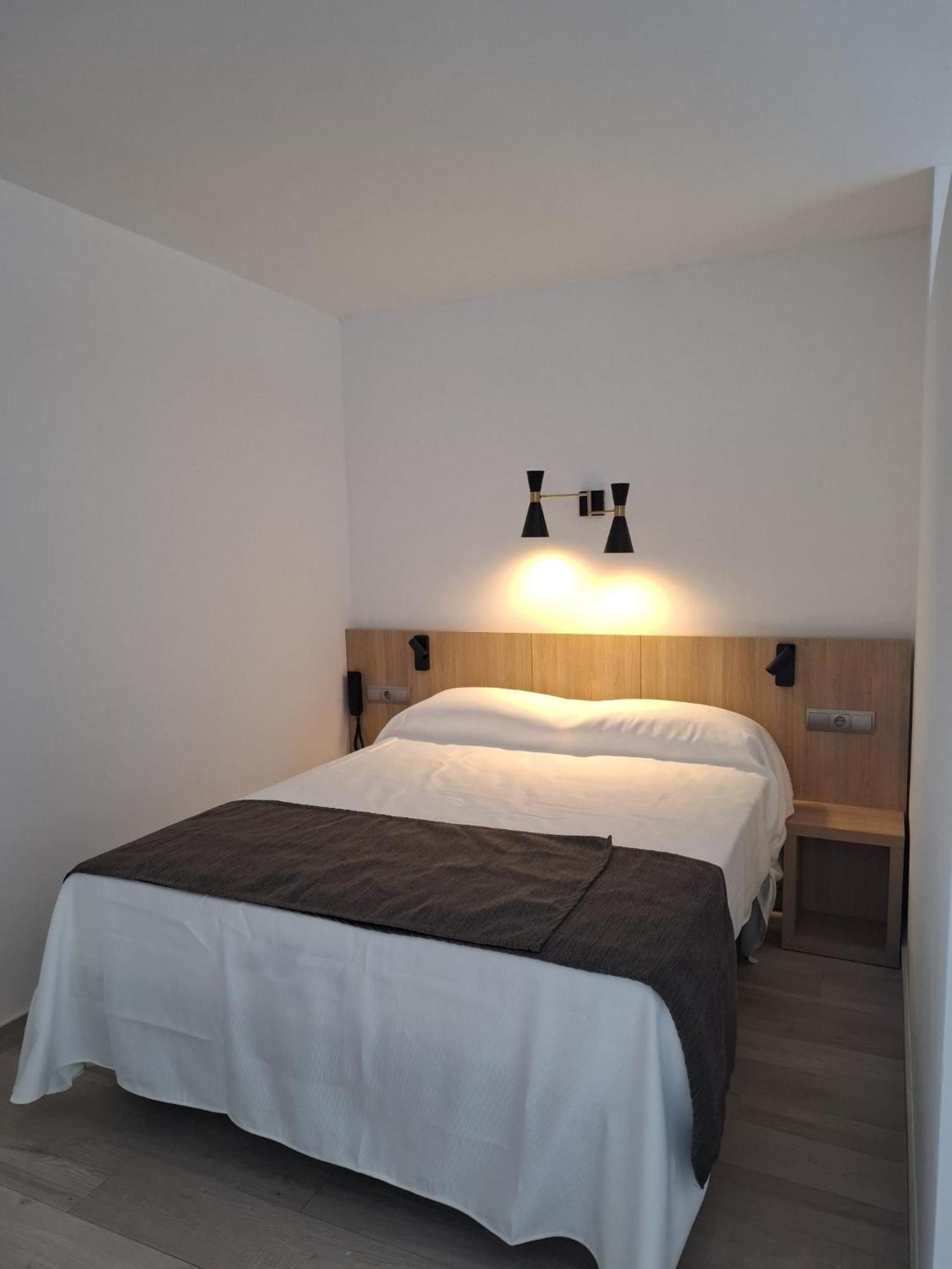 Sunside Central Park Apartamentos - Only Adults San Antonio Abad Exterior foto